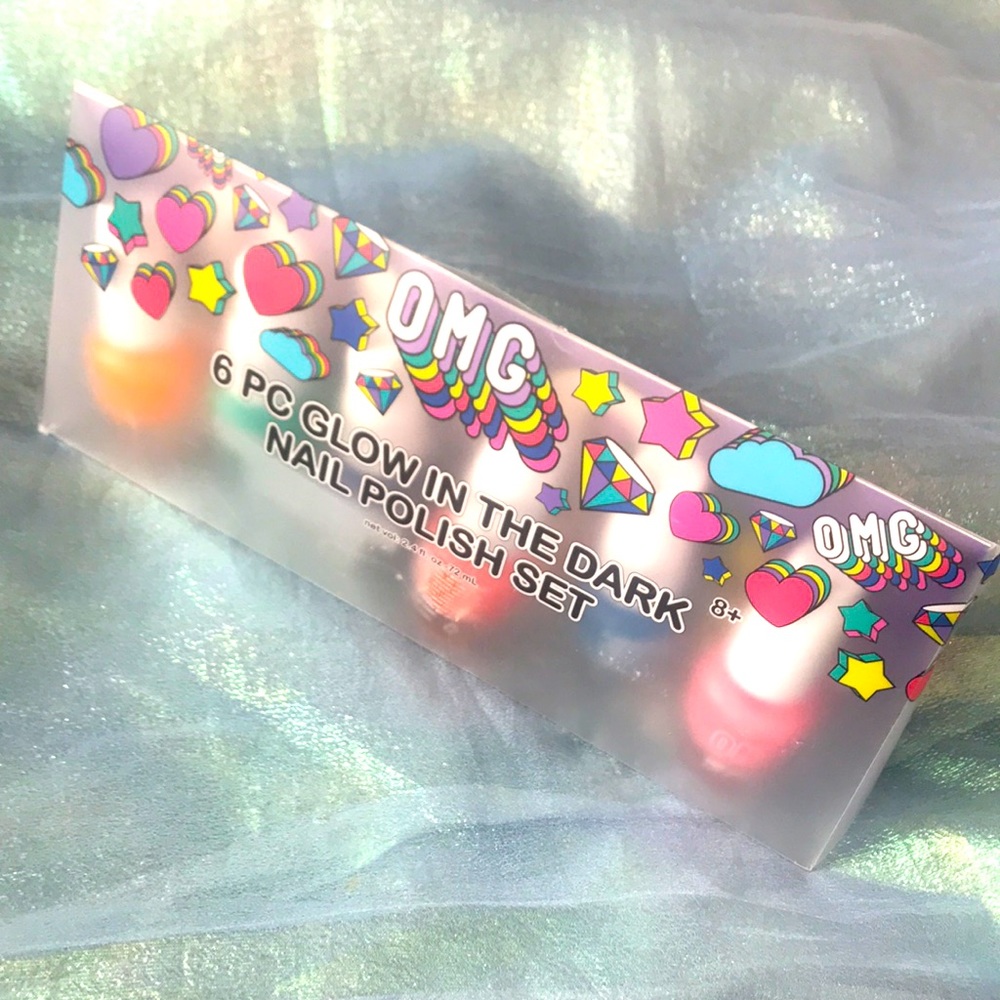 🔥 3/$15 OMG Kids 6pc Glow in the Dark Nail Set